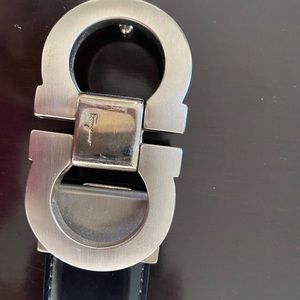 Ferragamo Men’s Buckle and Belt Bundle